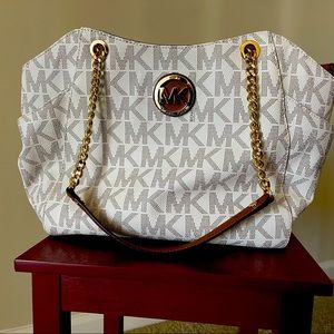 Michael Kors Shoulder Bag